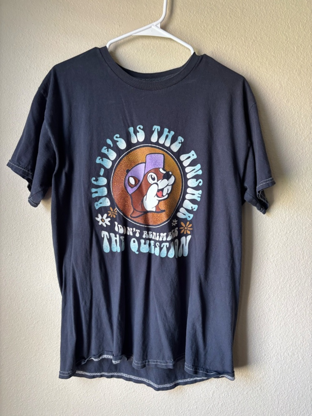 2 Pack of Bucee's TShirts Size Large Unisex (Navy & Black)
